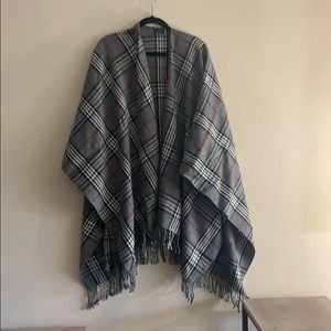 V.Fraas poncho
